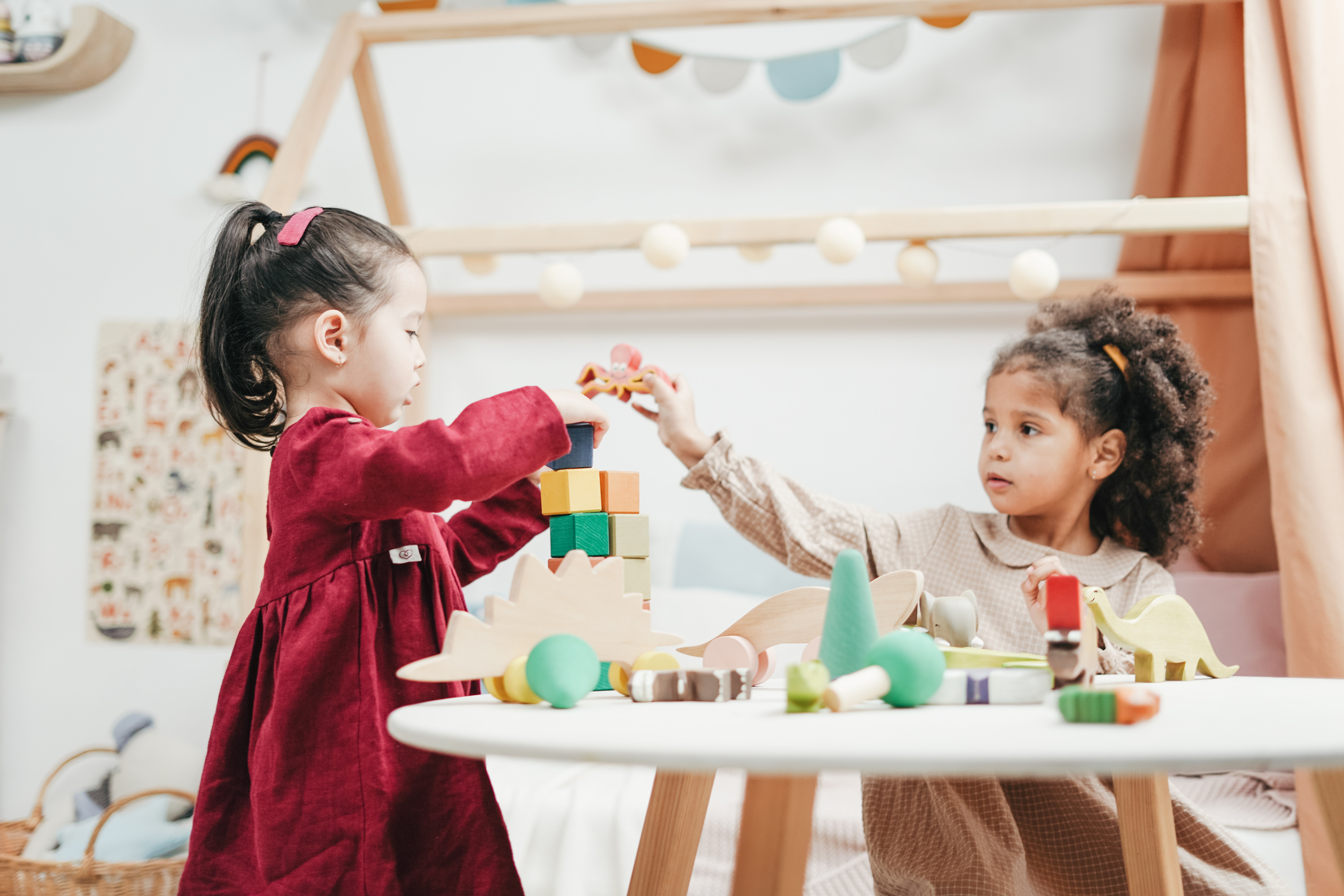 Tips to stimulate communication skills in preschool children